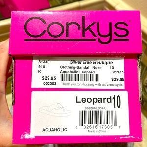 New Corey’s Size 10 Leopard Flip Flops